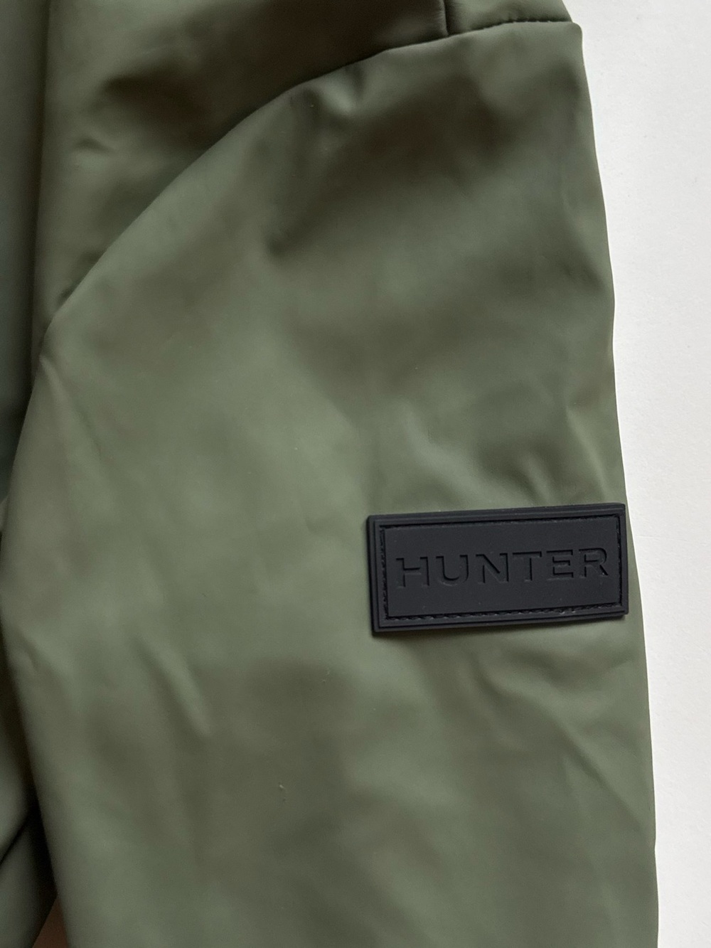 Hunter Boys Plush Lined Olive Hooded Rain Jacket - Size 3T - Picture 4 of 16